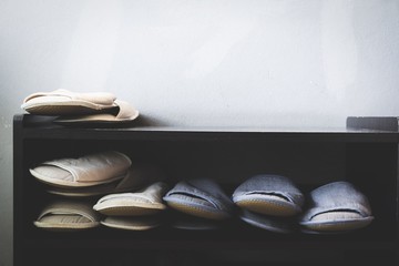Shoe cabinet 