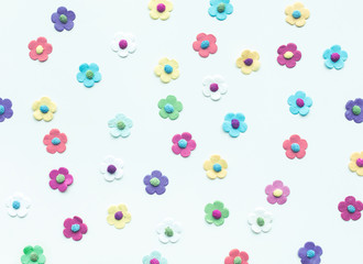 Fototapeta na wymiar Colorful of flowers paper on white