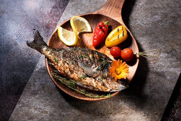 Fried fish with vegetables