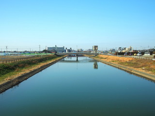 Fototapeta premium 冬の放水路風景