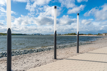 Binnensee mit Uferpromenade in Heiligenhafen