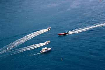 Obraz premium crossing boats