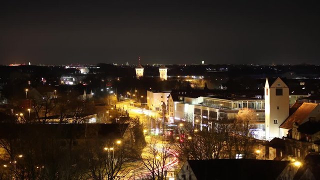 Freising mit M&uuml;nchen im Hintergrund Zeitraffer Verkehr