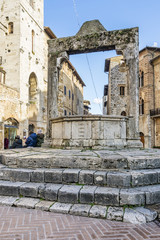 Piazza della Cisterna, San Gimignano, Siena, Tuscany, Italy