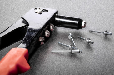 Rivet mounting and consumables