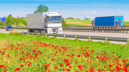 Autobahn A 8 bei Kirchheim unter Teck, Baden Württemberg