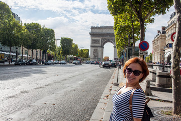Fototapeta premium Woman in Paris