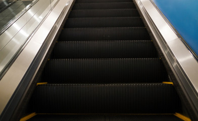 Obraz premium Escalator in department store close up 