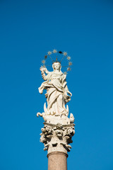 Fototapeta na wymiar statue Lucca