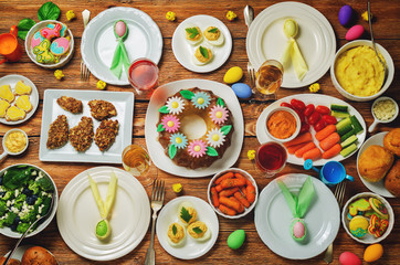 Spring Easter main dish table setting