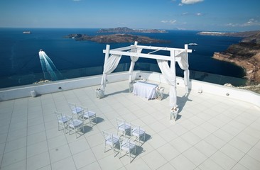 Obraz premium a place for weddings on the island of Santorini, the beautiful island of Santorini