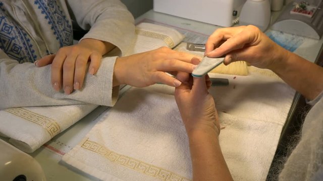 procedure for nail extensions at beautician