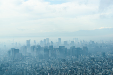 モヤに包まれる東京