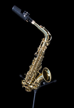 Full view of a golden saxophone