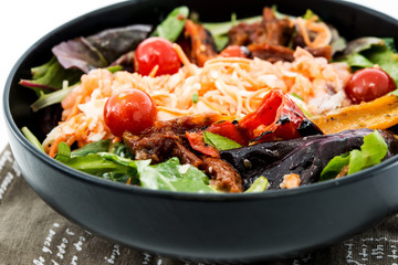 Fresh chicken salad with tomatoes