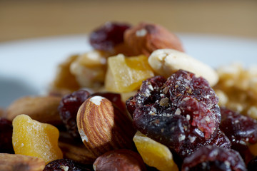 Bunte Nuss Mischung im Studio Fotografiert mit Makro objektiv
