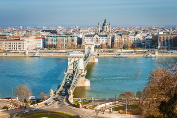 Fototapeta premium The Szechenyi Chain Bridge in Budapest, Hungary.