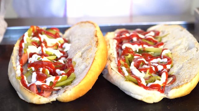 Kumru or yengen is a traditional Turkish sandwich on a bun, typically with cheese, salami and sausage. Street Food