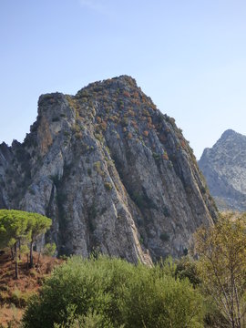 Montejaque, pueblo de la provincia de M&aacute;laga en la  la serran&iacute;a de Ronda, Andaluc&iacute;a (Espa&ntilde;a) que pertenece al Parque Natural de la Sierra de Grazalema