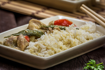 Chicken with green curry