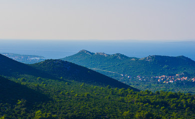 Fototapeta na wymiar Croatian costline with scenic hills