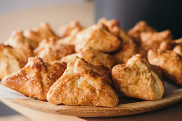 Crispy cheese puff pastries with seeds