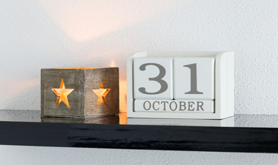 White block calendar present date 31 and month October