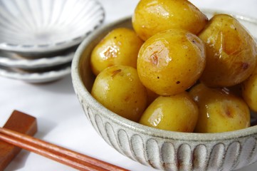 ジャガイモの煮っころがし（煮物）　家庭料理