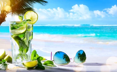 Keuken spatwand met foto kunst zomer tropisch strand wijnbar  mojito cocktaildrank © Konstiantyn