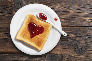 Toasted bread with jam