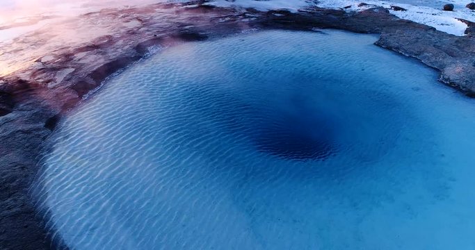 geyser en vue a&eacute;rienne
