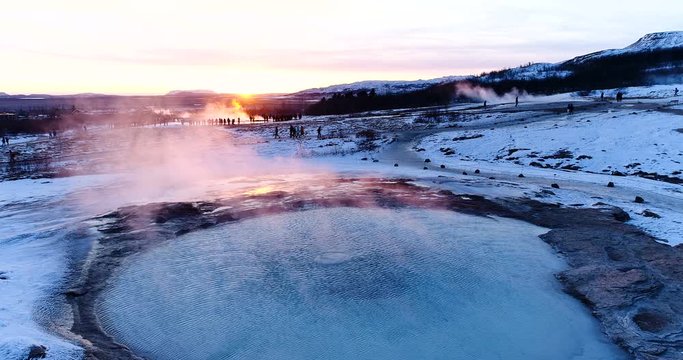 geyser en vue a&eacute;rienne