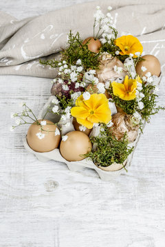 Simple easter floral arrangement