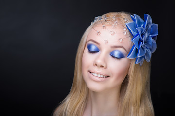 woman blue make up