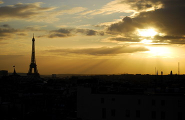 Fototapeta na wymiar The Eiffel Tower at sunset on the Paris skyline