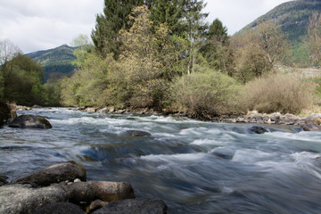 Fototapeta na wymiar Fluss Noce in Südtirol, Italien