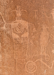 Fototapeta na wymiar Layers of Petroglyphs on the Escalante River