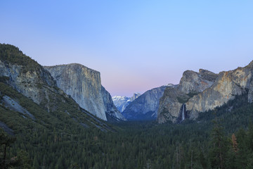 The Beautiful Tunnel View of Yosemite