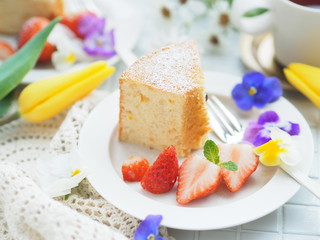 オシャレなシフォンケーキでティータイム