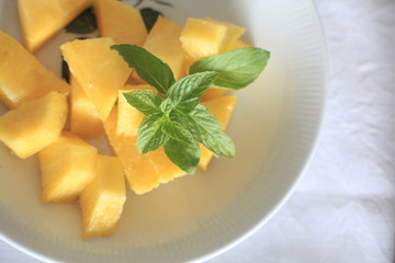 plate filled mango 