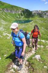 Fototapeta na wymiar Bergwandern in den Allgäuer Alpen am Engeratsgundsee