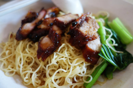 Popular Singapore Chinese street food, wantan mee