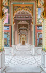 Fotobehang colorful corridor with Indian Murials, Jaipur © schame87