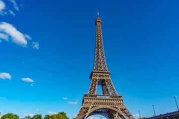 The Eiffel tower and blue sky