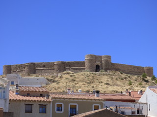Chinchilla de Montearagón es una ciudad​ y un municipio de España, en la provincia de Albacete,...