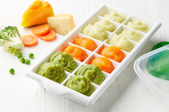 Pureed baby food in ice trays