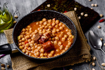 garbanzos a la riojana, a spanish chickpeas stew