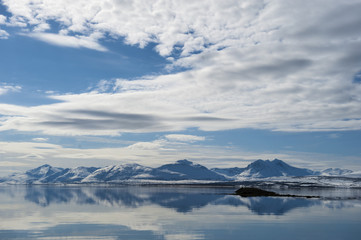 Fototapeta na wymiar Coast of the Norwegian Sea.Tromso .