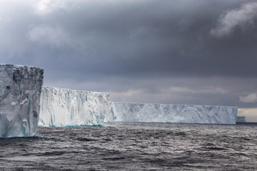Panorama of Iceberg B-15 the largest iceberg in history with here the largest surviving fragment B-15T, which measures 52 kilometers (32 miles) long and 13 kilometers (8 miles) wide.