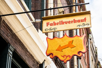 Obraz premium Schild 258 - Fabrikverkauf